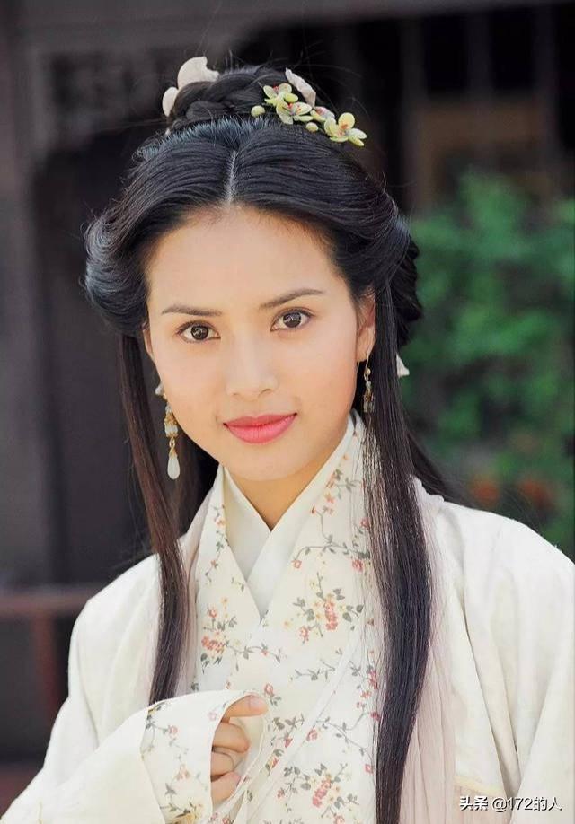 55岁李若彤一生3段爱情，被大20岁男友PUA情感十年，最大遗憾无子