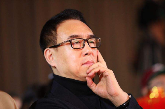 白云黑土是什么梗，我是白云我是黑土是什么梗（9位各具风格的总导演）