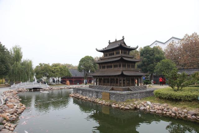 有良田美池桑竹之属的之什么意思，有良田美池桑竹之属的之是什么意思是什么（第十一课《岳阳楼记》知识梳理与专项训练）