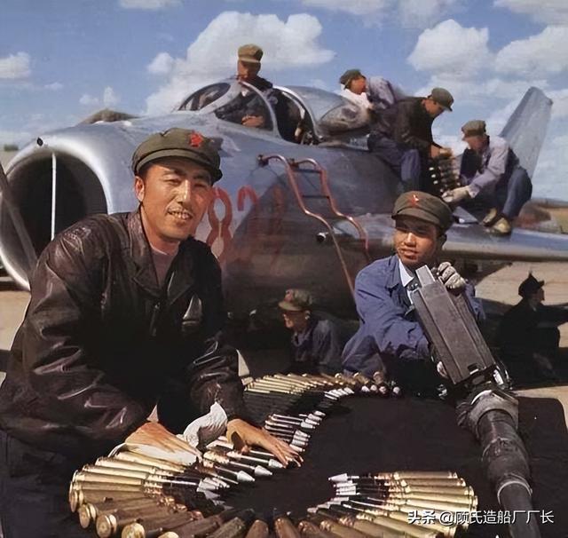 乌坦战争中国，如何评价乌坦战争（让鬼神在“六爷”的机炮面前哭嚎吧）