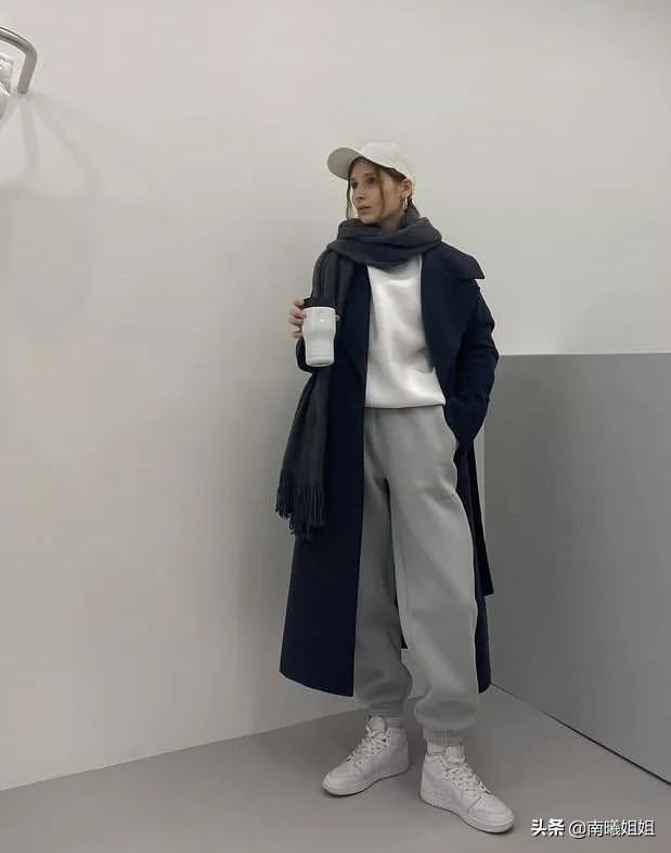 头大脸大适合戴什么帽子，脸大女性适合戴什么帽子（为何你戴“帽子”显脸大还不好看）