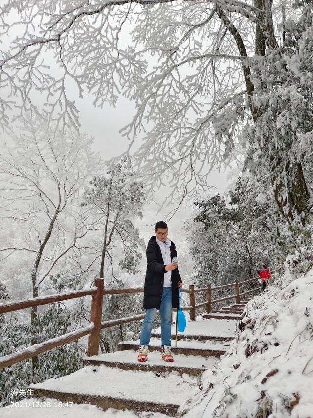 九峰山风景区在哪里，成都九峰山风景区在哪里（旅游笔记丨一天往返）