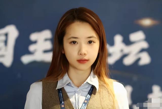 世界上最丑的人，世界上最丑的小学生（牛津女博士因长相走红）