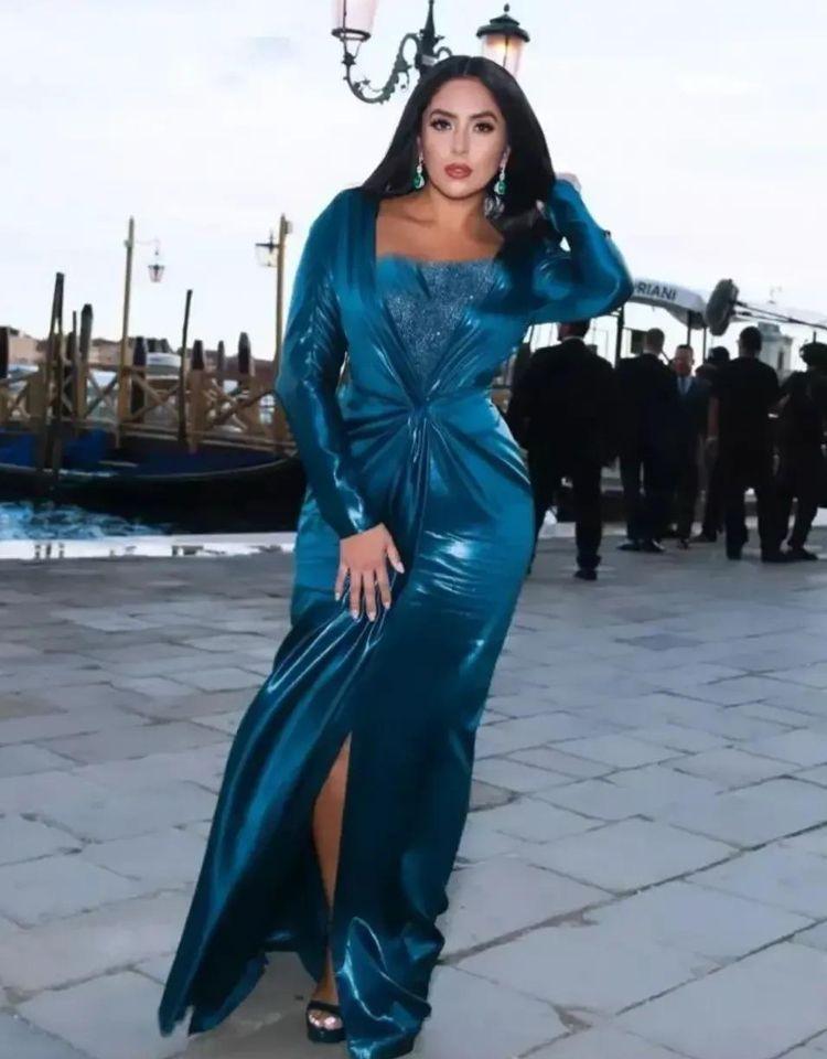 瓦妮莎的性感,从不会"藏起来"!那些大臀,大胸,这样穿很高级