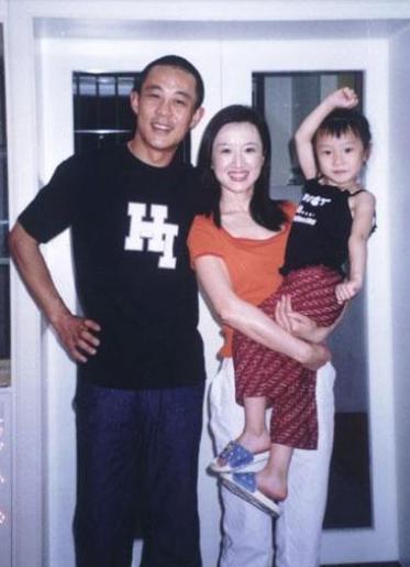 三十而已中木子妈妈扮演者是谁，侯勇，为何结了3次婚