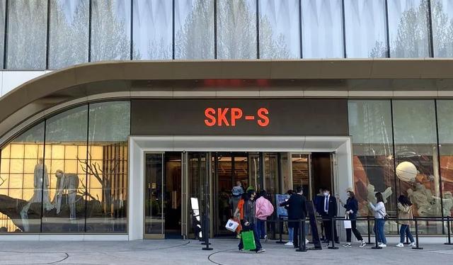 五道口购物中心，五道口华联（中国最赚钱的商场暂停营业）