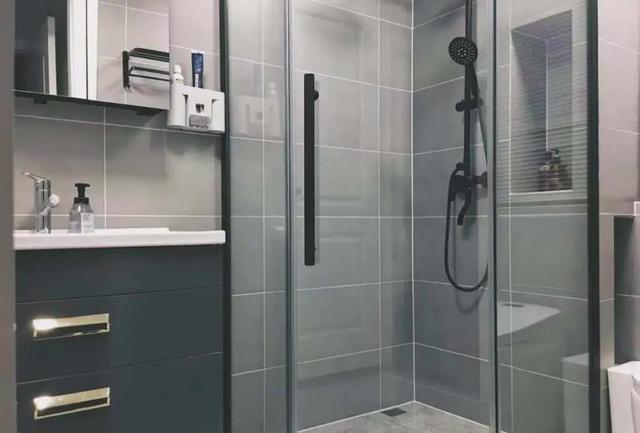 屋里潮湿怎么解决，屋内太潮湿怎么办（我家装修多做了5件事）