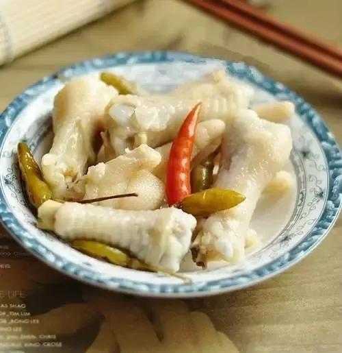 鸡爪怎么煮好吃，鸡爪怎么煮好吃视频（6种鸡爪做法教程送上）