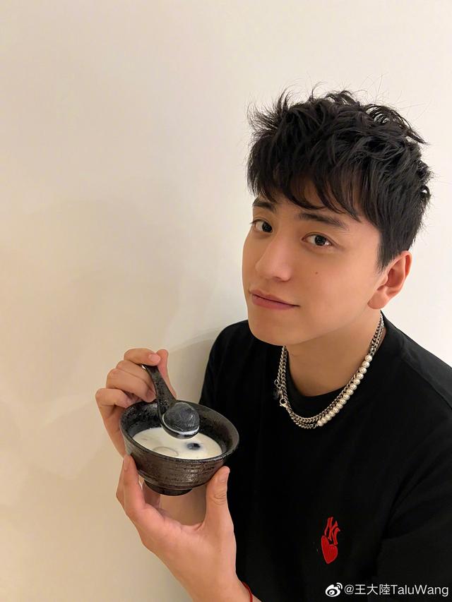 蔡卓宜个人简介，蔡卓宜个人简介身高（王大陆蔡卓宜因综艺结缘）