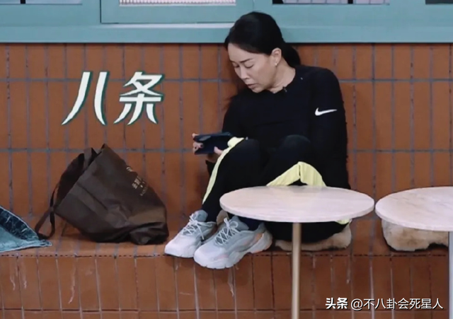 那英现在的状况，被批瞧不起下岗工人