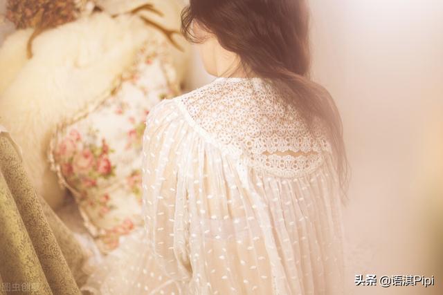 英语小诗10首，这20首优美的英文小诗（Old》多少人是曾爱慕你年轻时的容颜）