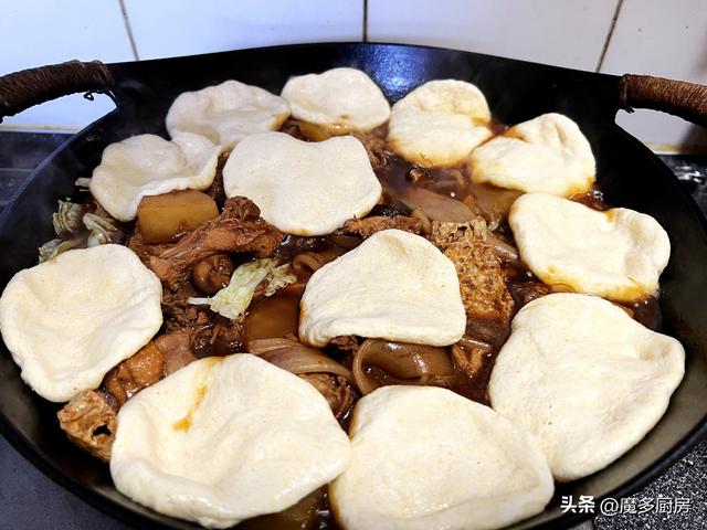 最简单的炖鸡汤方法，清炖鸡汤最简单的做法（热乎乎一大锅真香）