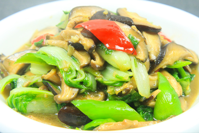 冬季女性养生食谱，冬季女性养生食谱有哪些（建议大家冬天多吃5样）