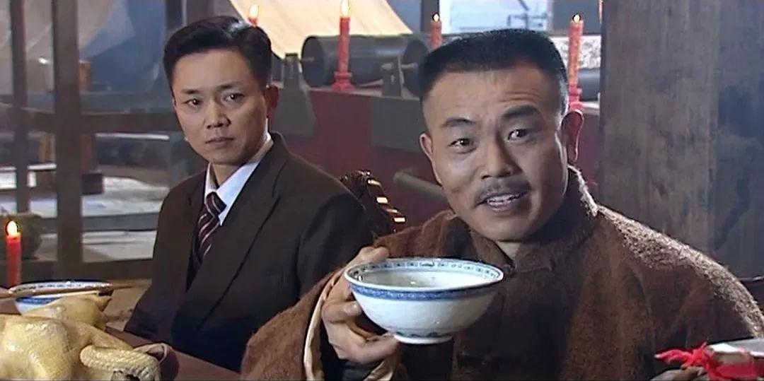 《大染坊》:看不起亲哥闹分家,被现实打脸,赵东初究竟差在哪?