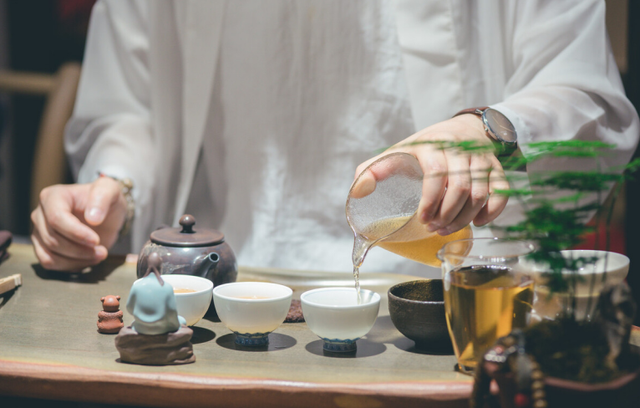 生姜红茶的功效与禁忌，喝生姜红茶有什么好处（这4种茶换着喝）