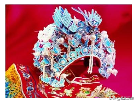 明朝妇女服饰的介绍，明朝女性服饰（比西式婚纱更雍容华贵的凤冠霞帔）