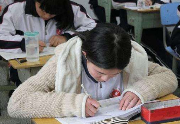 高三补习有用吗，高三有必要补课吗（高三下半学期很重要）