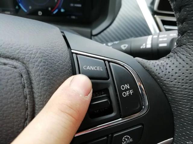 汽车定速巡航怎么使用，汽车定速巡航怎么使用方法（根本不知道汽车定速巡航该咋用）