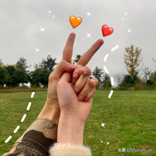 情侣拍照手势♡念七，微信头像，情侣拍照手势♡念七（真的好甜蜜好有创意啊）