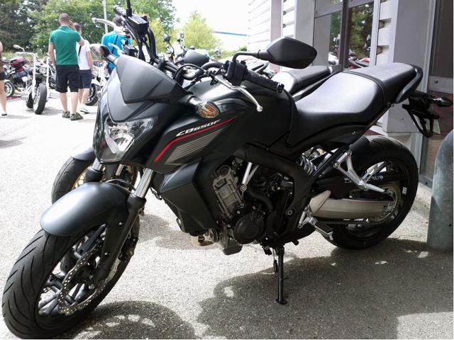 本田cbr600，cbr650r百公里加速多少秒（很多人都认为600是黄金排量）