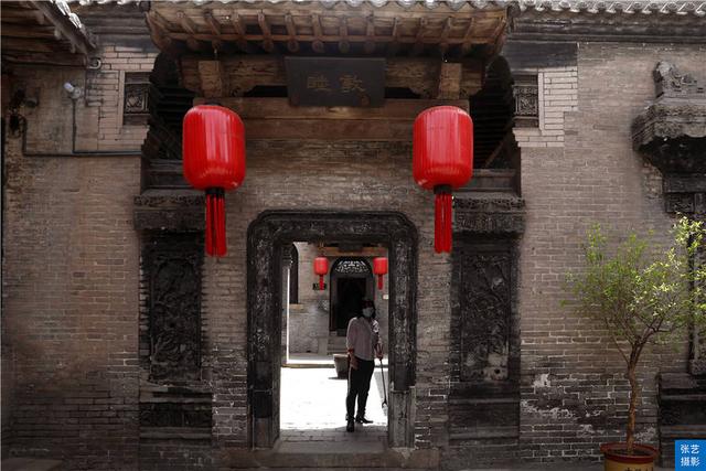 乔家大院在哪里，山西乔家大院（山西乔家大院5A景区降4A）