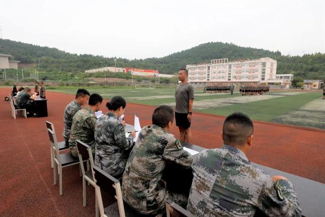 政治条件兵是指什么，政治条件兵是做什么的（助力“准新兵”走好入营第一步）
