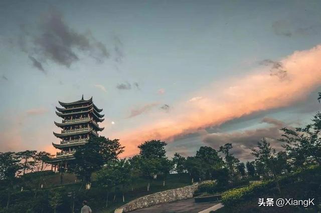 风餐露宿是什么意思，风餐露宿的意思什么（一天一成语：栉风沐雨）