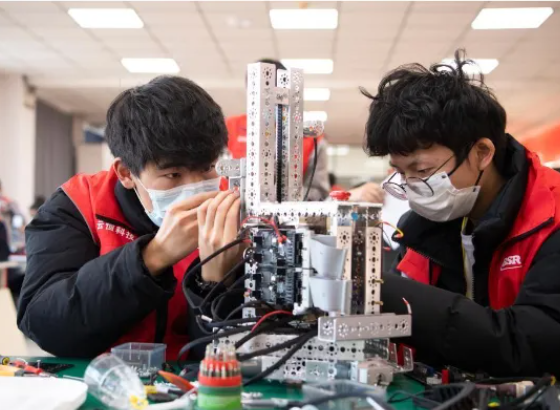 技校可以学什么，去技校学什么好（技校生选专业太重要了）