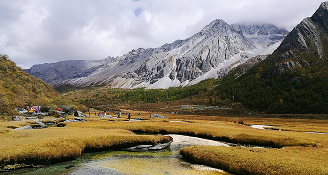 四川旅游景点推荐，四川旅游景点推荐表（四川最美二十个景区推荐）
