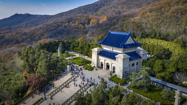 中山陵什么时候建的啊，中山陵建了多少年（南京中山陵）