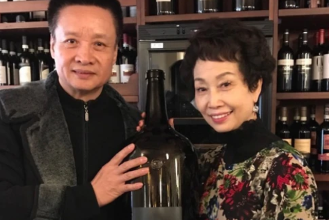 阎维文的家庭故事，阎维文：陪妻子抗癌34年