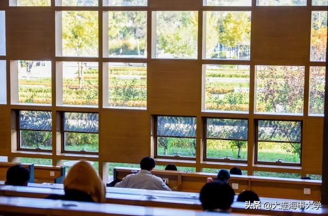 大连海事大学图书馆，大连最豪华的大学图书馆（海大新图书馆来啦）