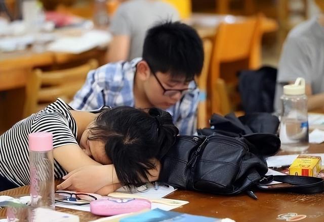 研究生学校排名，思想政治教育研究生排名（2022研究生院竞争力排名出炉）