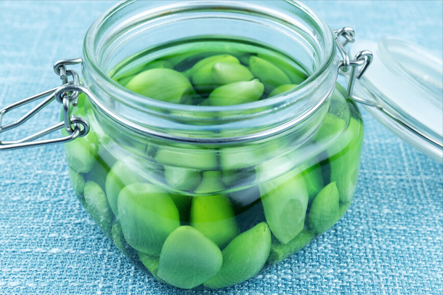 腊八蒜的腌制方法，教你怎样腌制腊八蒜（不要直接倒醋）