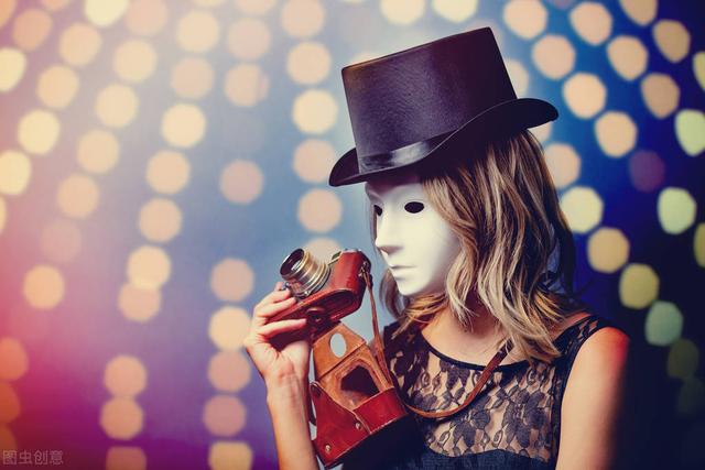 好喜欢你歌词，懂你是写给谁的歌曲（他平平无奇的表演你看腻了吗）