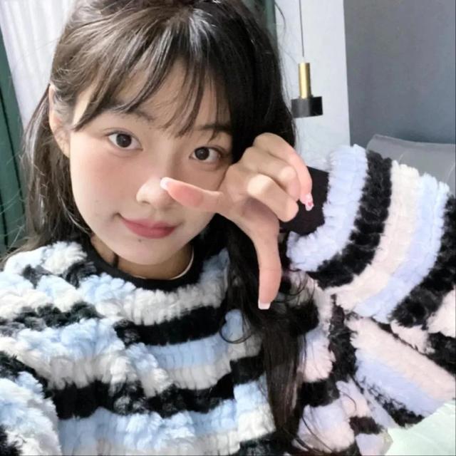 纯欲风头像第三弹只能爱我别无选择微信，纯欲风头像第三弹只能爱我别无选择（​希望你活得尽兴）