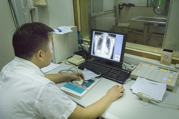 核磁共振多少钱，胸部核磁共振多少钱（价值千万的核磁共振仪）