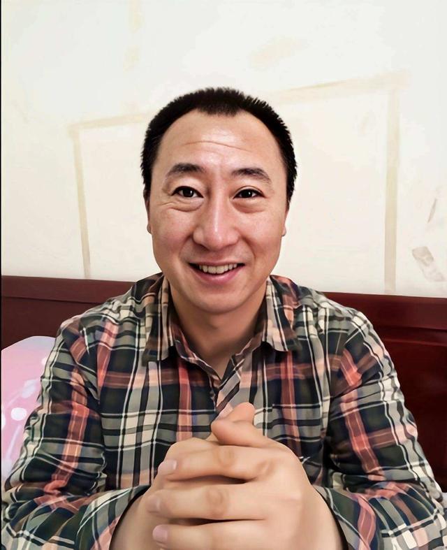 痛惜！10位车祸去世的明星，最大50岁，最小25岁，有5人未满30岁