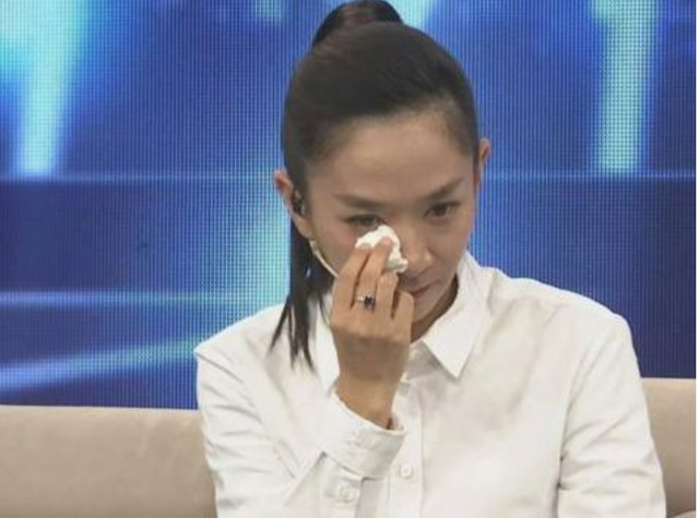 王芳个人资料简介，王芳个人资料（从情感主播到直播卖书一姐）