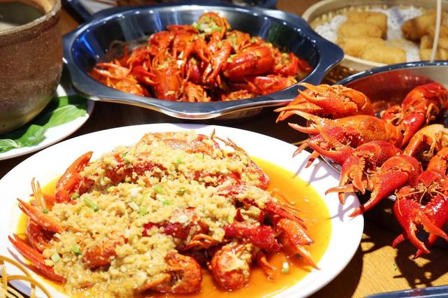 长沙有什么好吃的，长沙有什么好吃的特色美食街（长沙最有名的5种小吃）