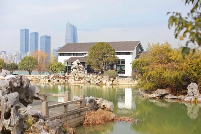 苏州旅游景点大全，苏州好玩的旅游景点（江南古镇、特色街区、绚丽之夜都在这）