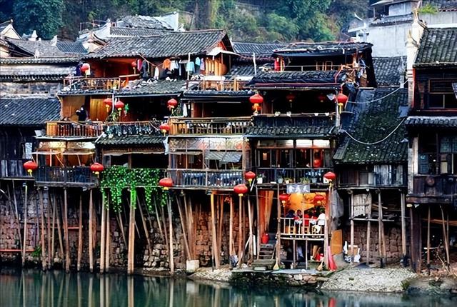 民族的主要特征是什么，民族特征属于什么（但你知道他们最具特色的建筑特色是什么吗）