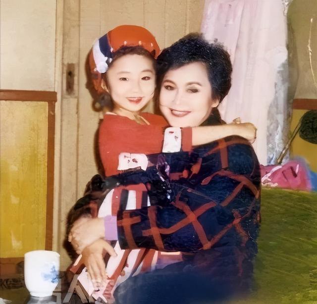 李谷一儿子，李谷一有孩子吗（和金铁霖离婚各自有遗憾）