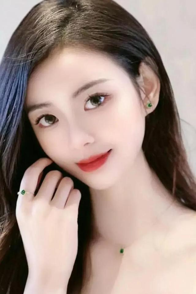 脸部骨头名称分布图，脸部的骨骼肌肉结构及面部审美（为何皮相见美丑，骨相显年轻）