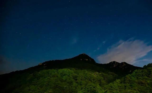 蒙古包帐篷价格，12米蒙古包价格（莱芜这三处绝美露营地）