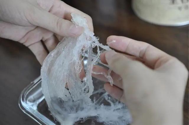 怎样炖燕窝的方法，如何炖燕窝步骤（怎样正确的炖煮燕窝）