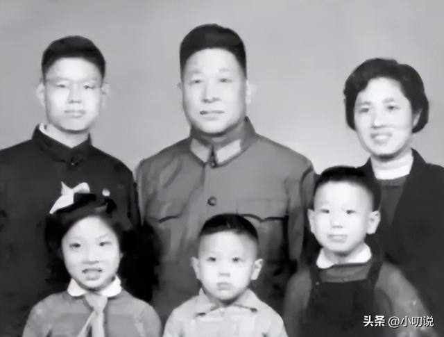万达老总王健林：尽孝百岁父亲，一生0绯闻，头疼独子王思聪婚事