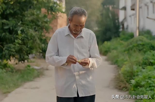 女生当演员的条件，哪种女孩适合进娱乐圈（这些没学过表演的农民）