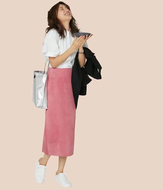 女生裙装穿搭，女生裙装穿搭图（4条半裙、15套穿搭）