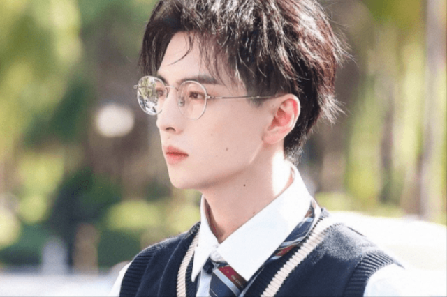 北大学霸颜值巅峰时期，史上最帅高考状元